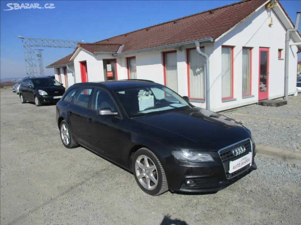 Audi A4 Avant, 2,0 TDi, aut. klimatizace,